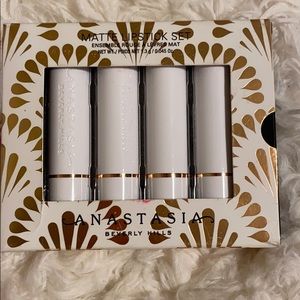 Anastasia Beverly Hills 4 matte lipstick set